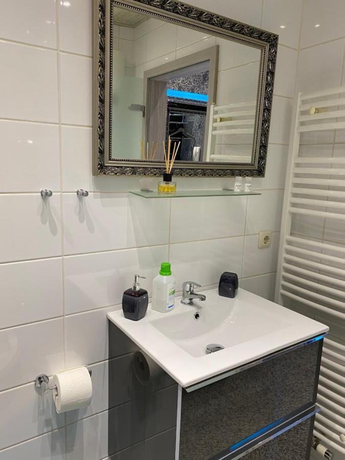 City Luxus Appartement Naehe Koeln Messe - Lanxess Arena מראה חיצוני תמונה